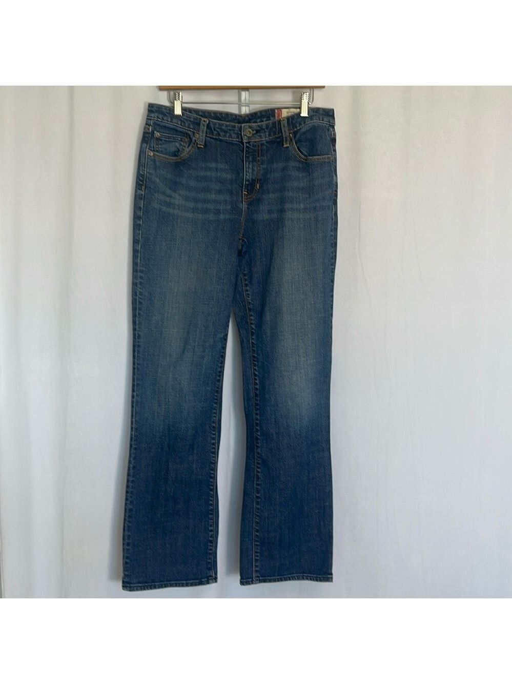 Gap Women’s Classic Stretch Straight Leg Jeans Size 8 Medium Wash EUC
